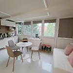 Lelle Apartman *