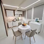 Apartman Lelle *