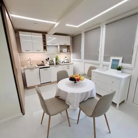 Apartment Lelle *