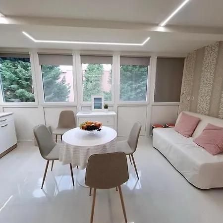 Apartment Lelle